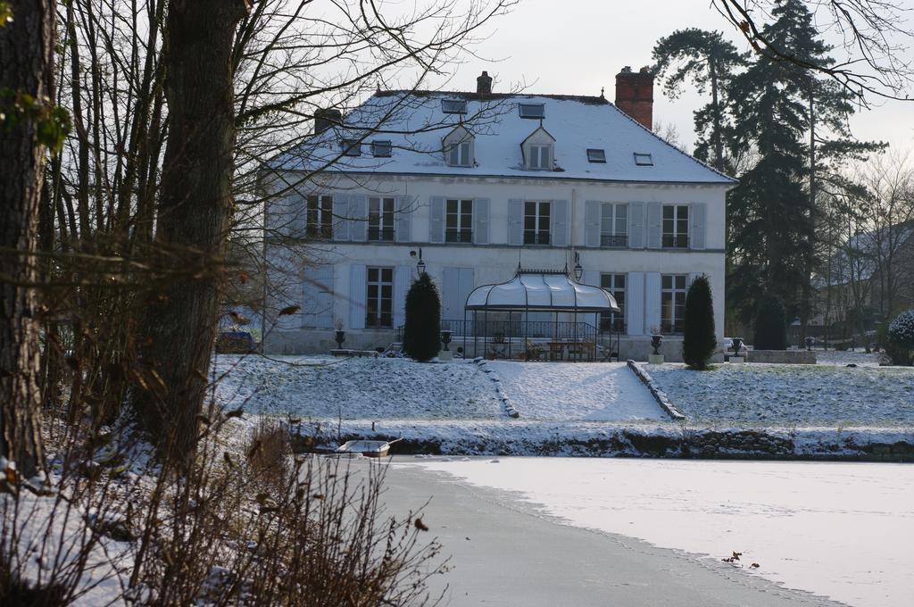 Chateau De Pommeuse Exterior photo