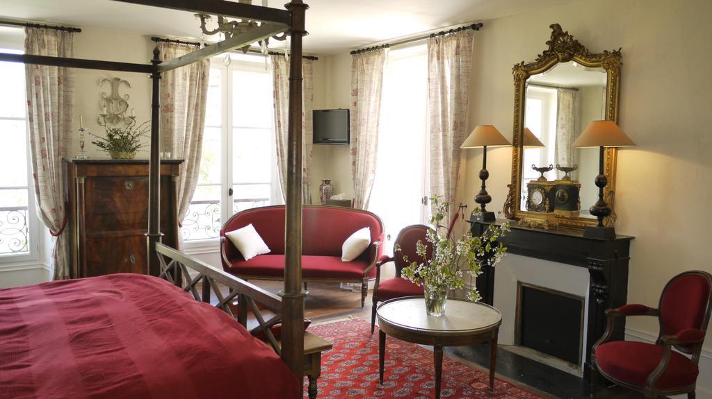 Chateau De Pommeuse Room photo