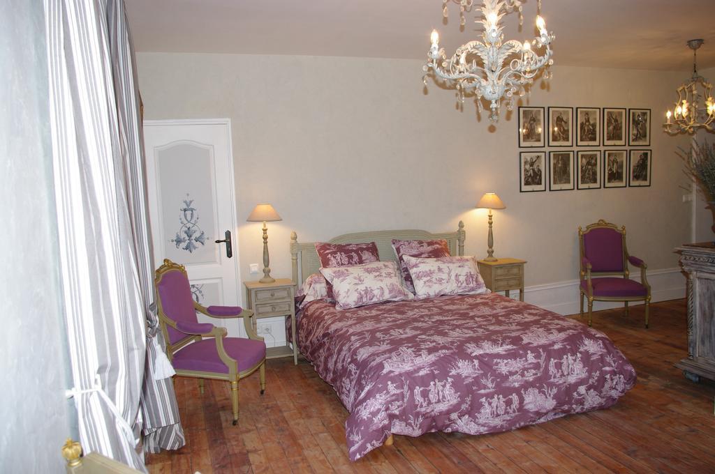 Chateau De Pommeuse Room photo